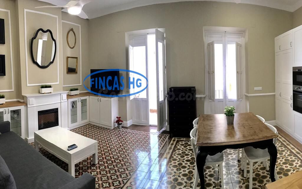Piso con una Reforma de Diseño en Carolinas Bajas
