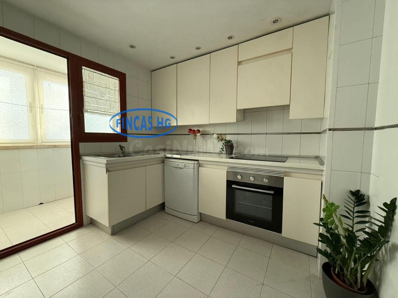 Estupenda y amplia vivienda situada sobre la emblemática Ave - foto 5