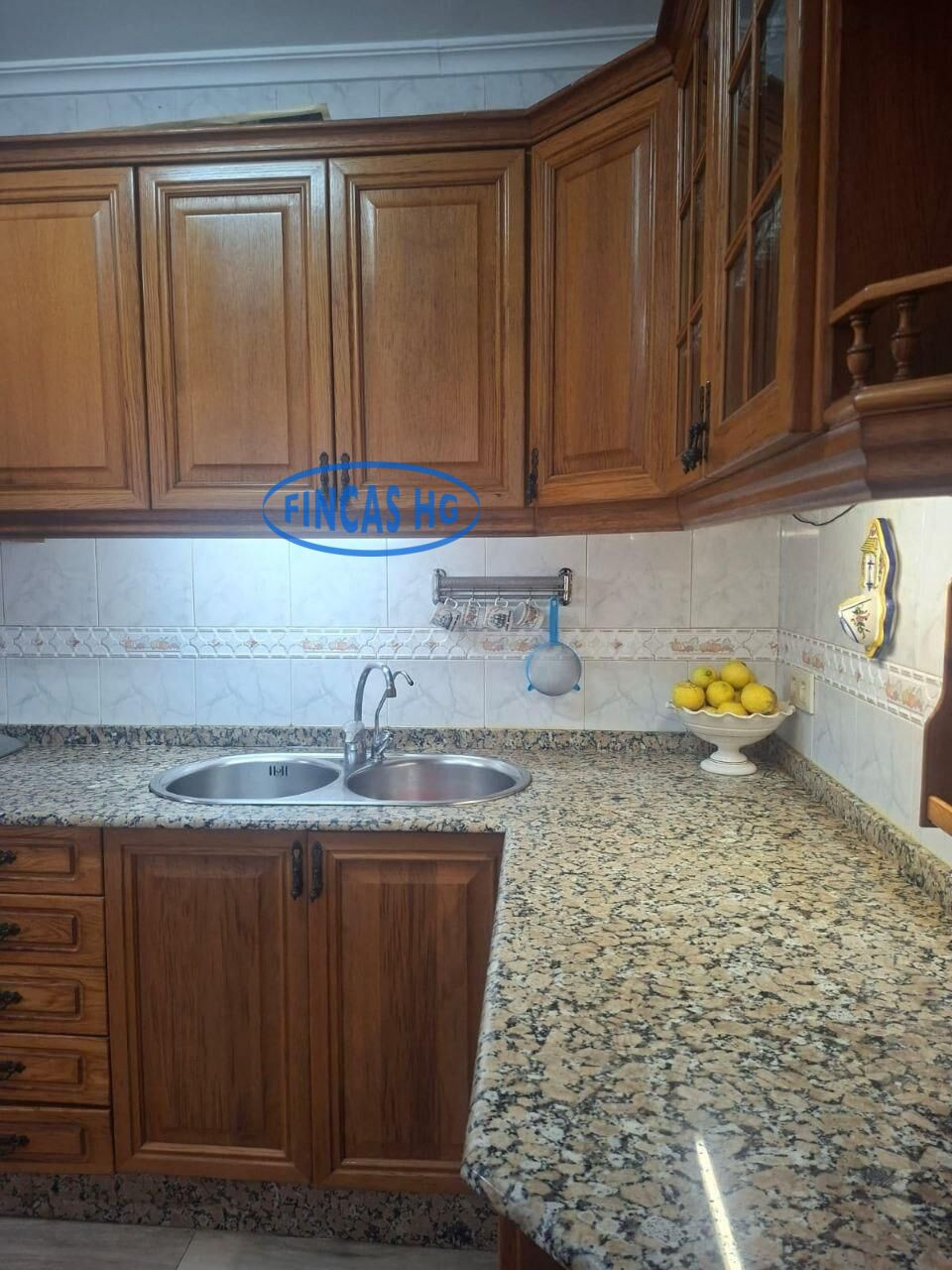 Casa independiente en zona Monte Tossal, cerca de plaza de t - foto 2