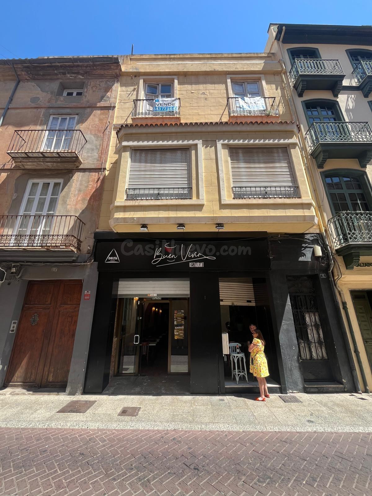 Edificio en calle Colon 16