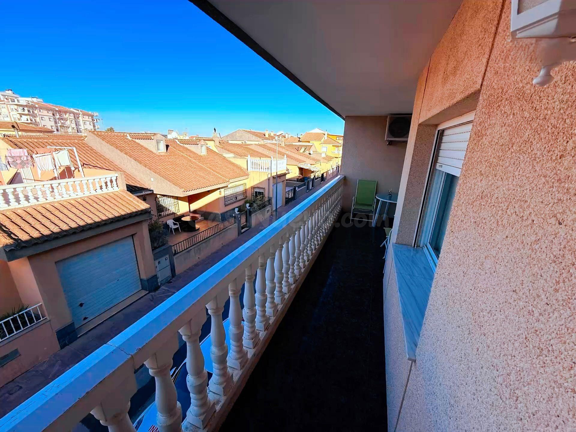 Magnífico piso en Torre Pacheco con puerta independiente - foto 2