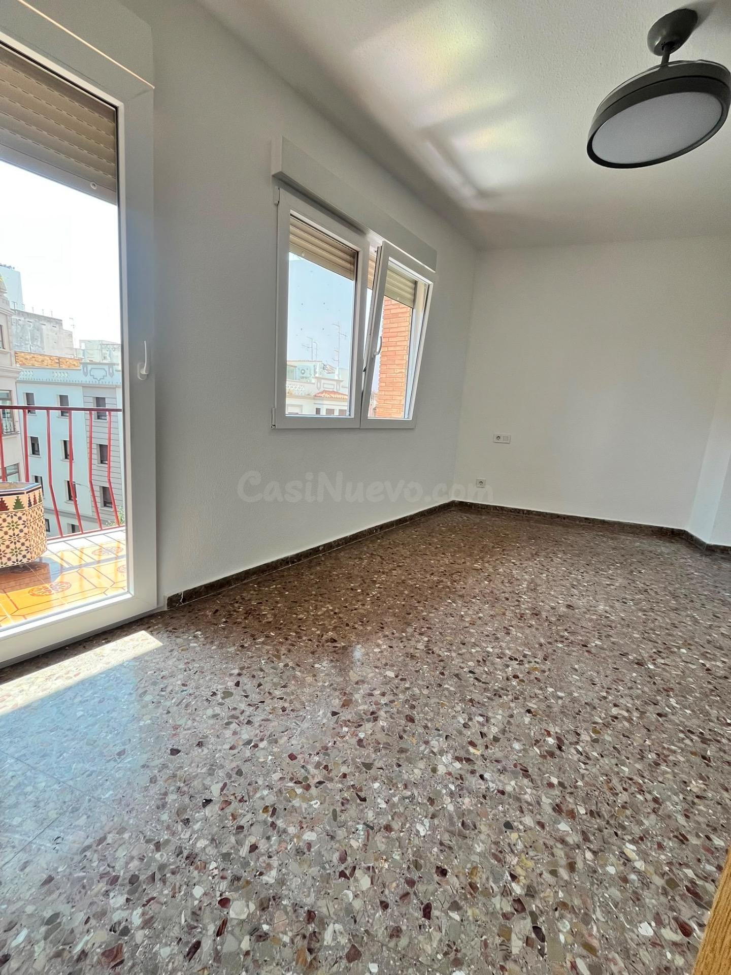 Piso para estudiantes en Avenida Casalduch 12 - foto 2