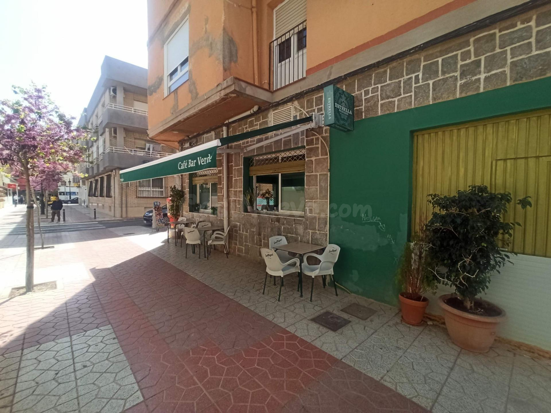 Bajo comercial en venta en Los Alcázares – excelente ubicación