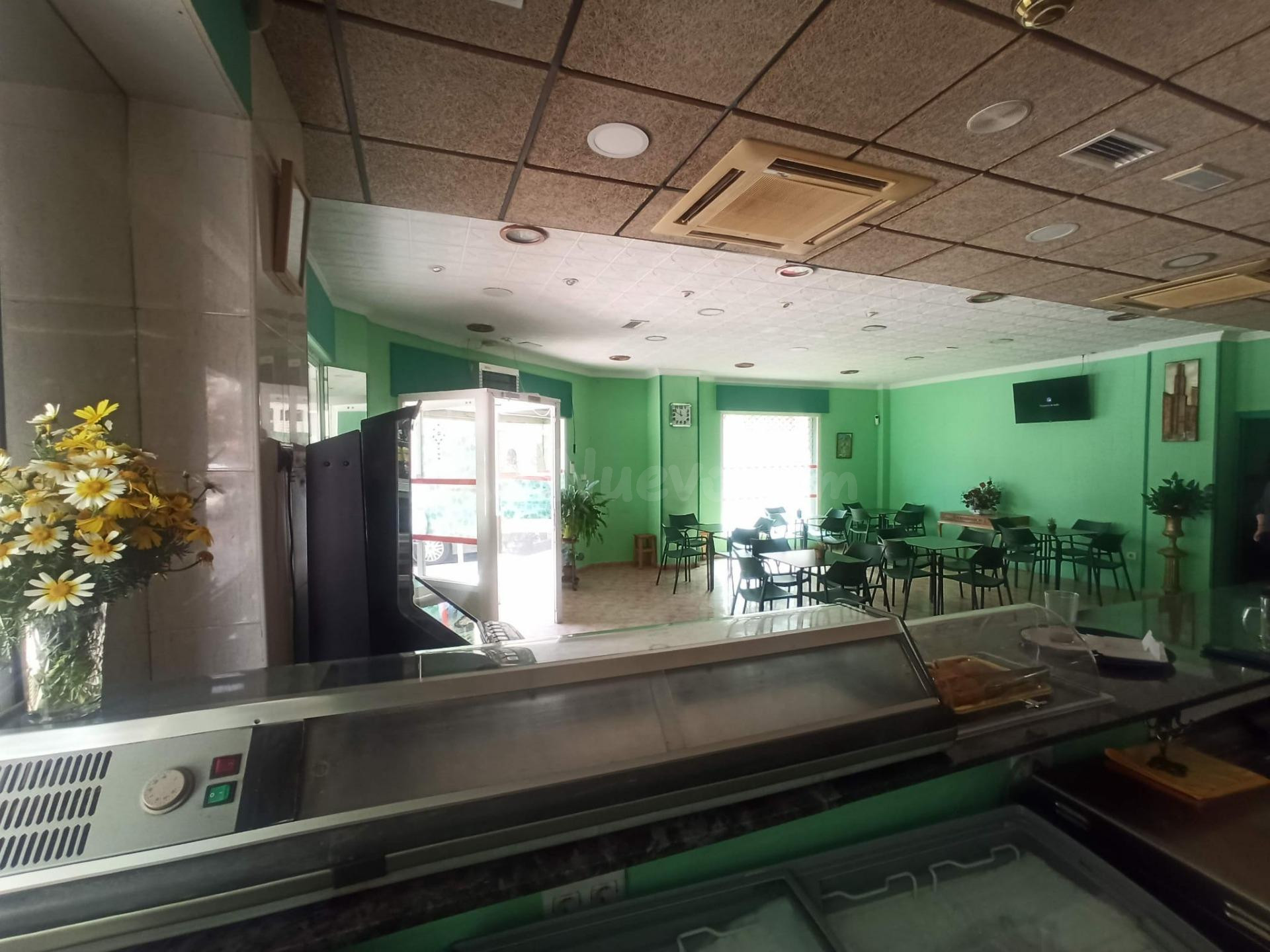 Bajo comercial en venta en Los Alcázares – excelente ubicaci - foto 5