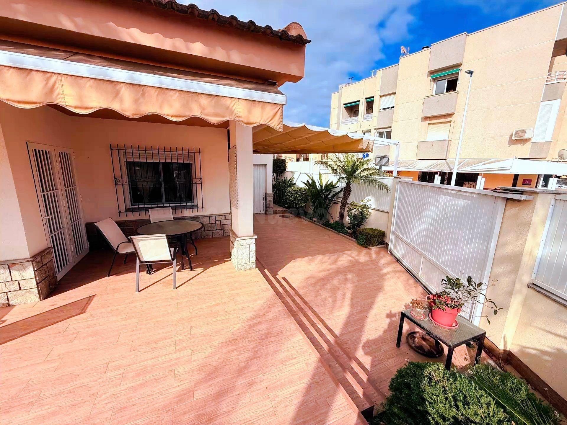 Exclusivo Chalet Independiente en Santiago de la Ribera con  - foto 4