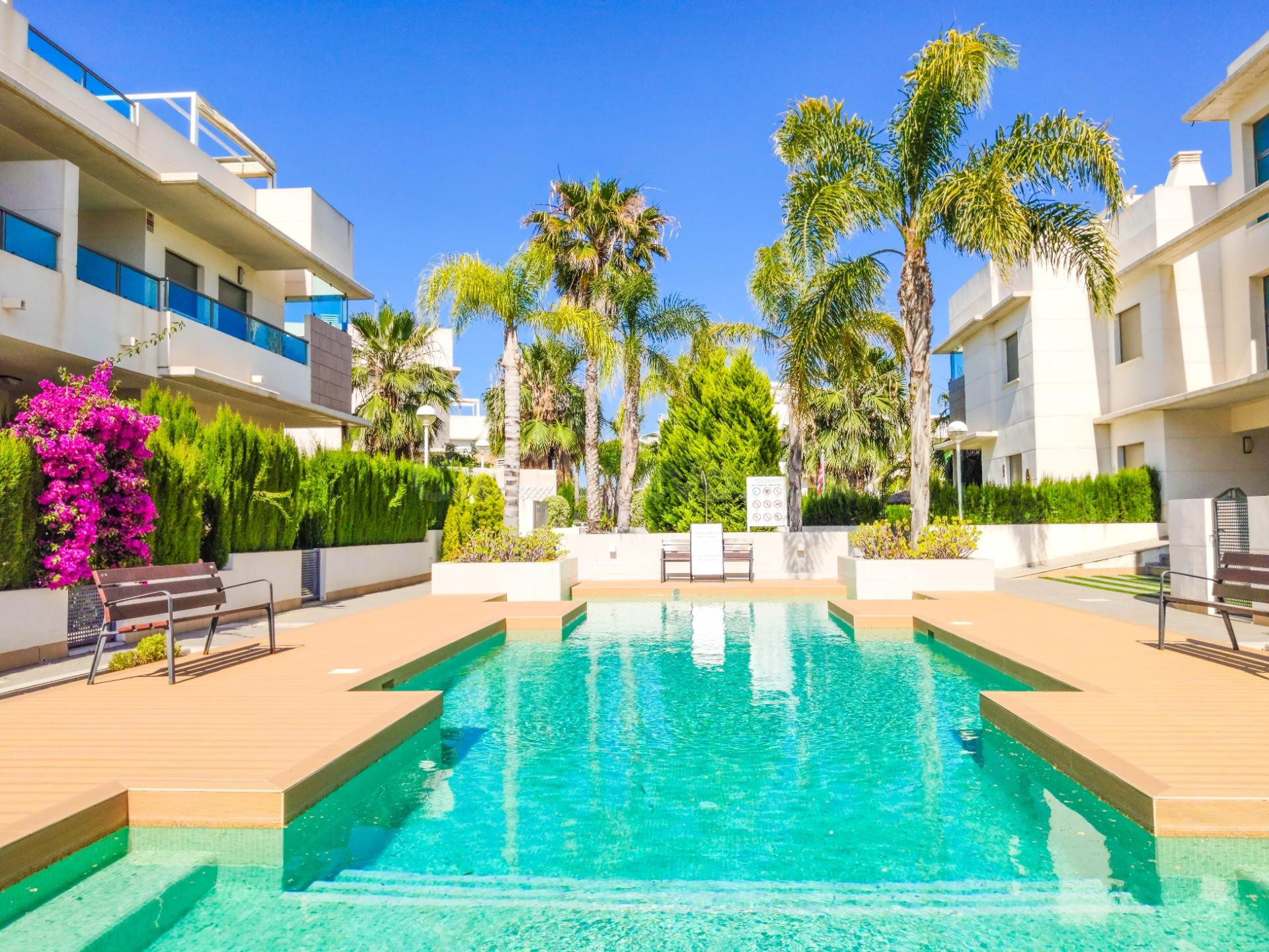 Apartamento con jardin en Gran Sol
