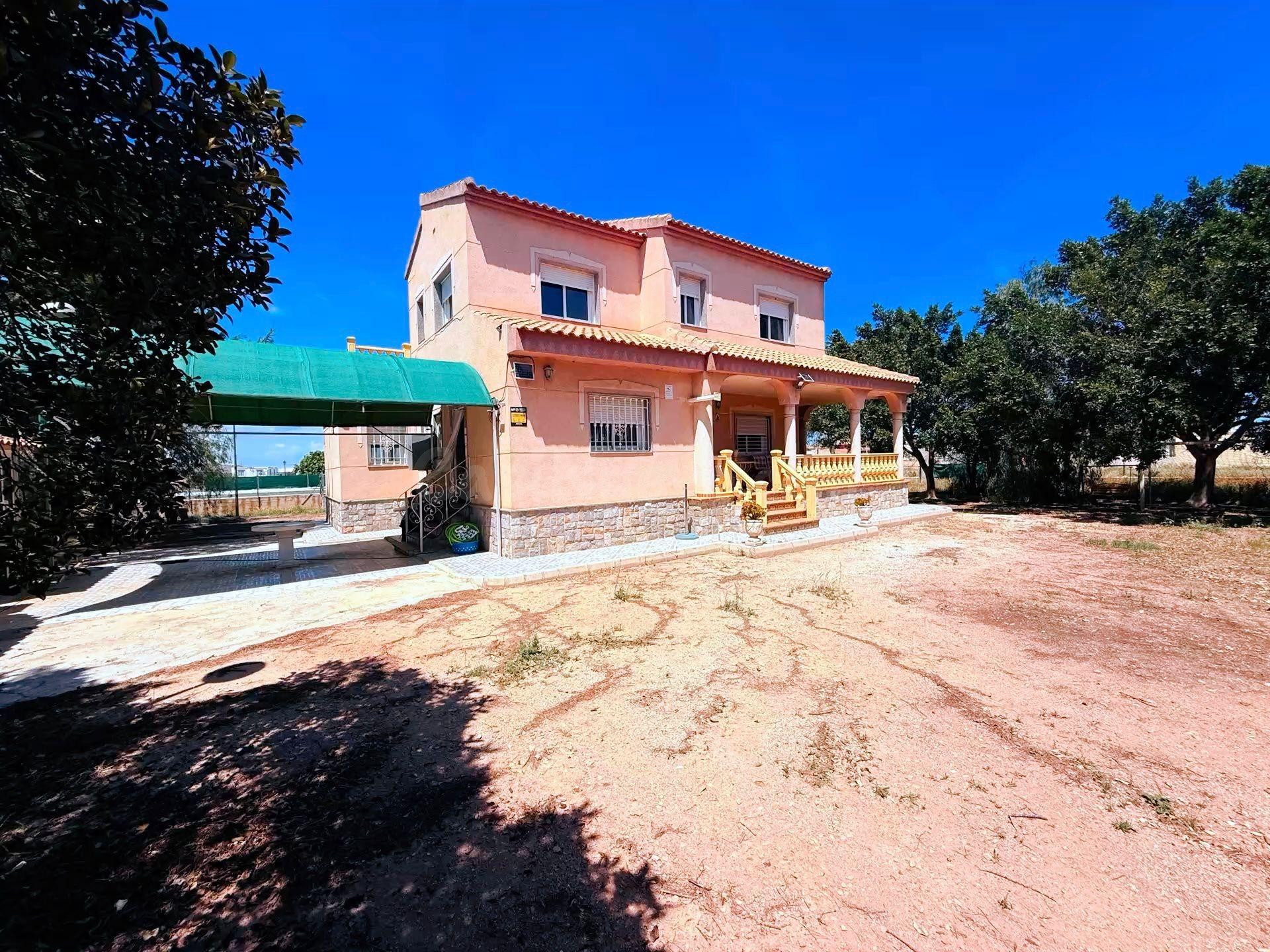 Exclusiva Finca Rústica con Piscina en Los Alcázares - foto 2