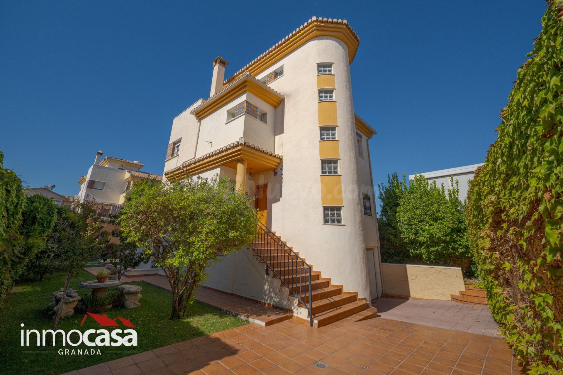 ESPECTACULAR CHALET EN URBANIZACION FONSECA!! - foto 2
