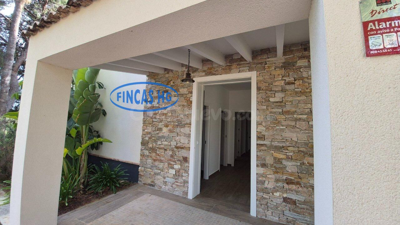 Espectacular finca de 20.775 m2 con chalet a estrenar junto  - foto 5