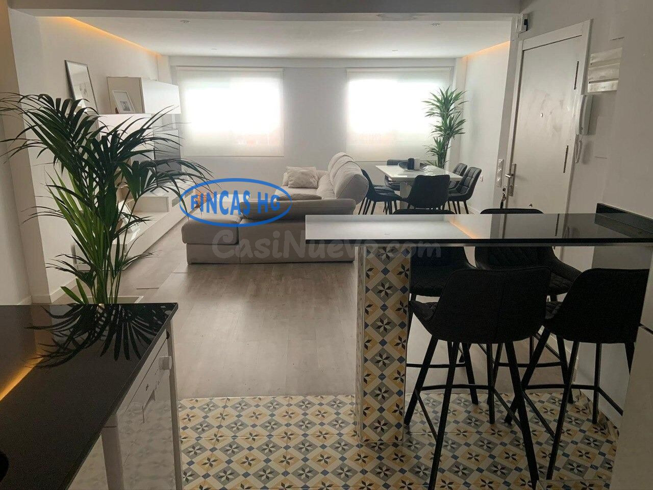 Estupenda vivienda con garaje totalmente reformada y decorad