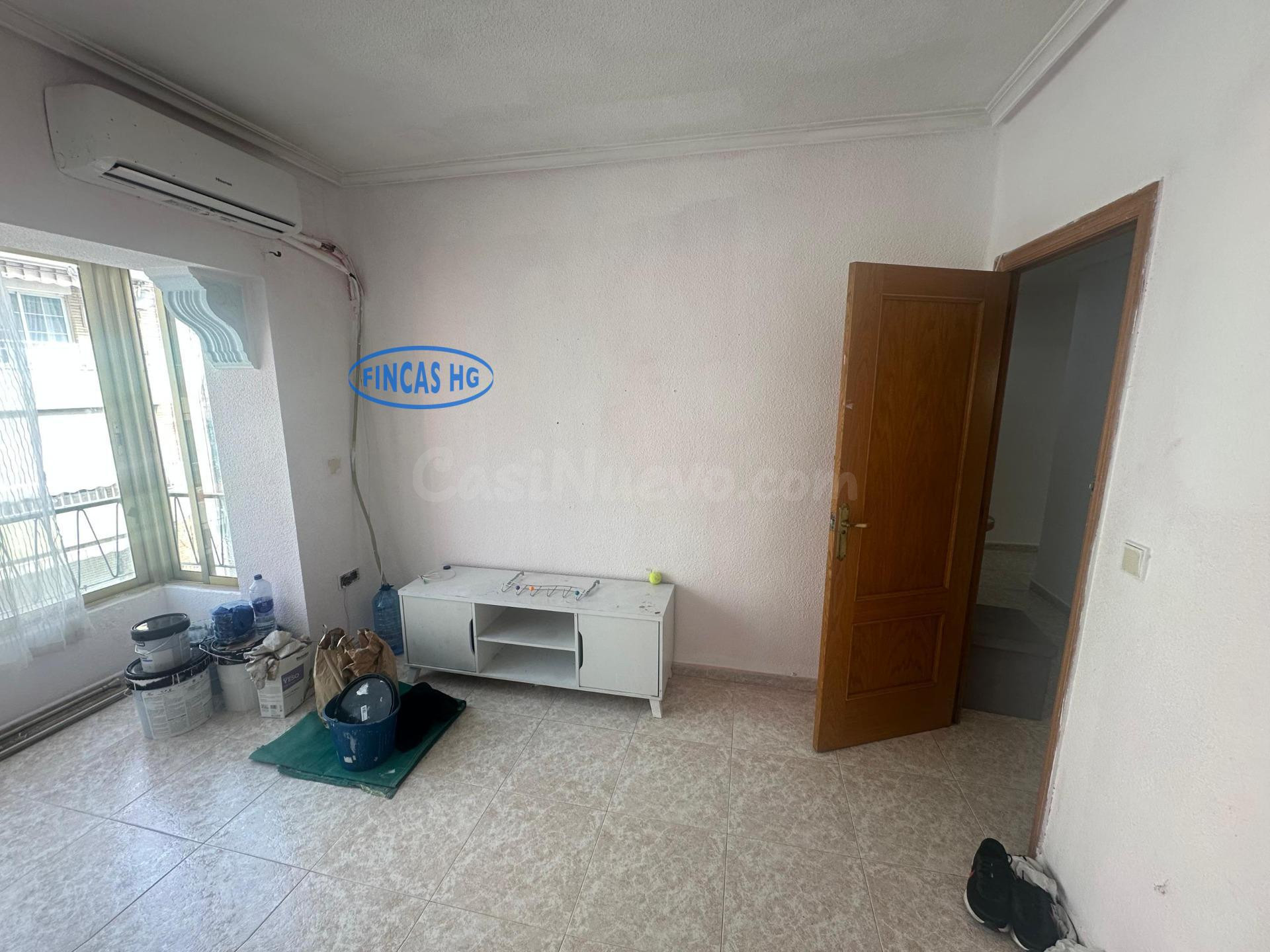 Piso luminoso en Carolinas Altas, con todos los servicios a  - foto 4