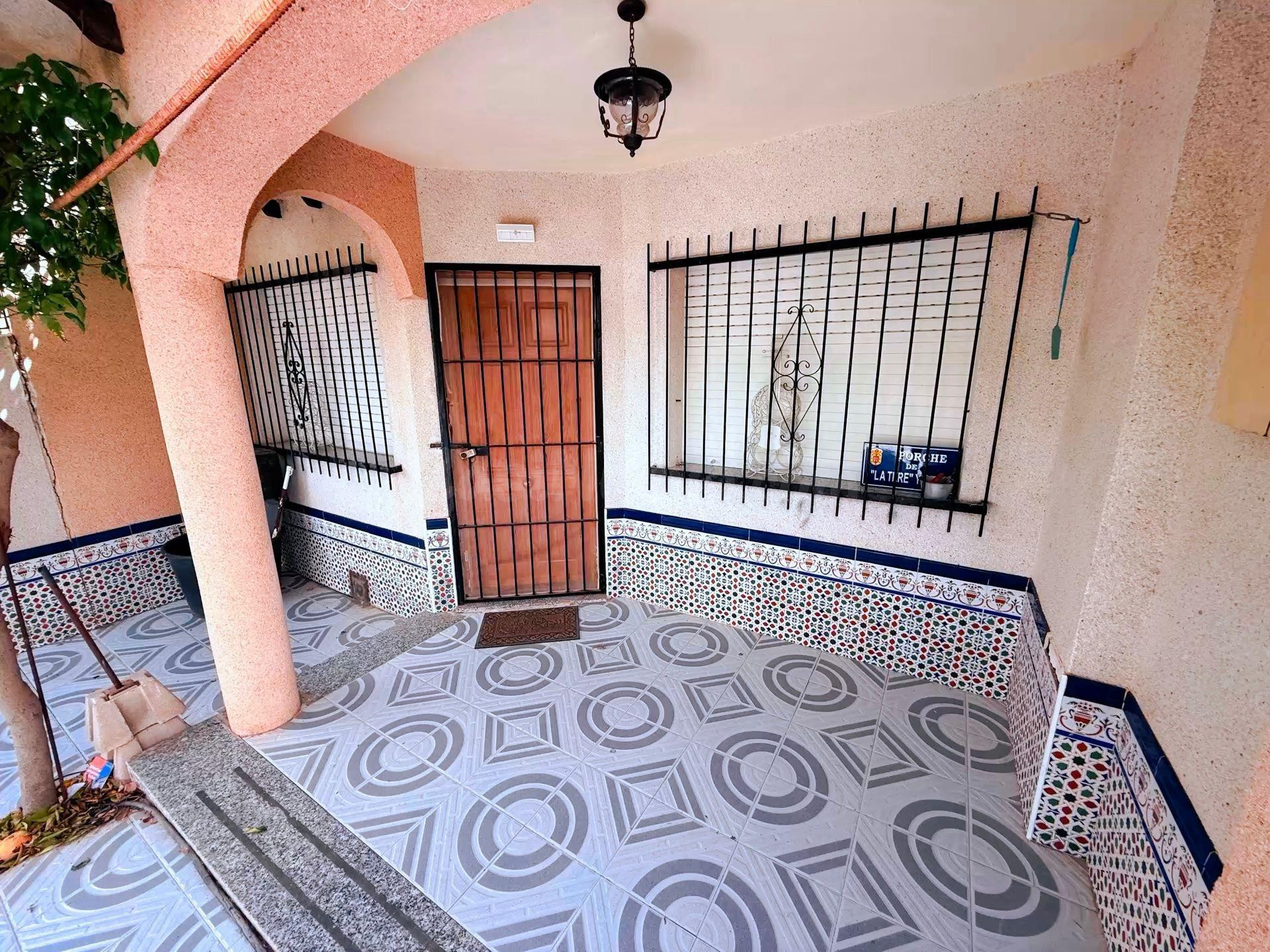 Adosado de 3 dormitorios con terraza en Los Alcázares - foto 5