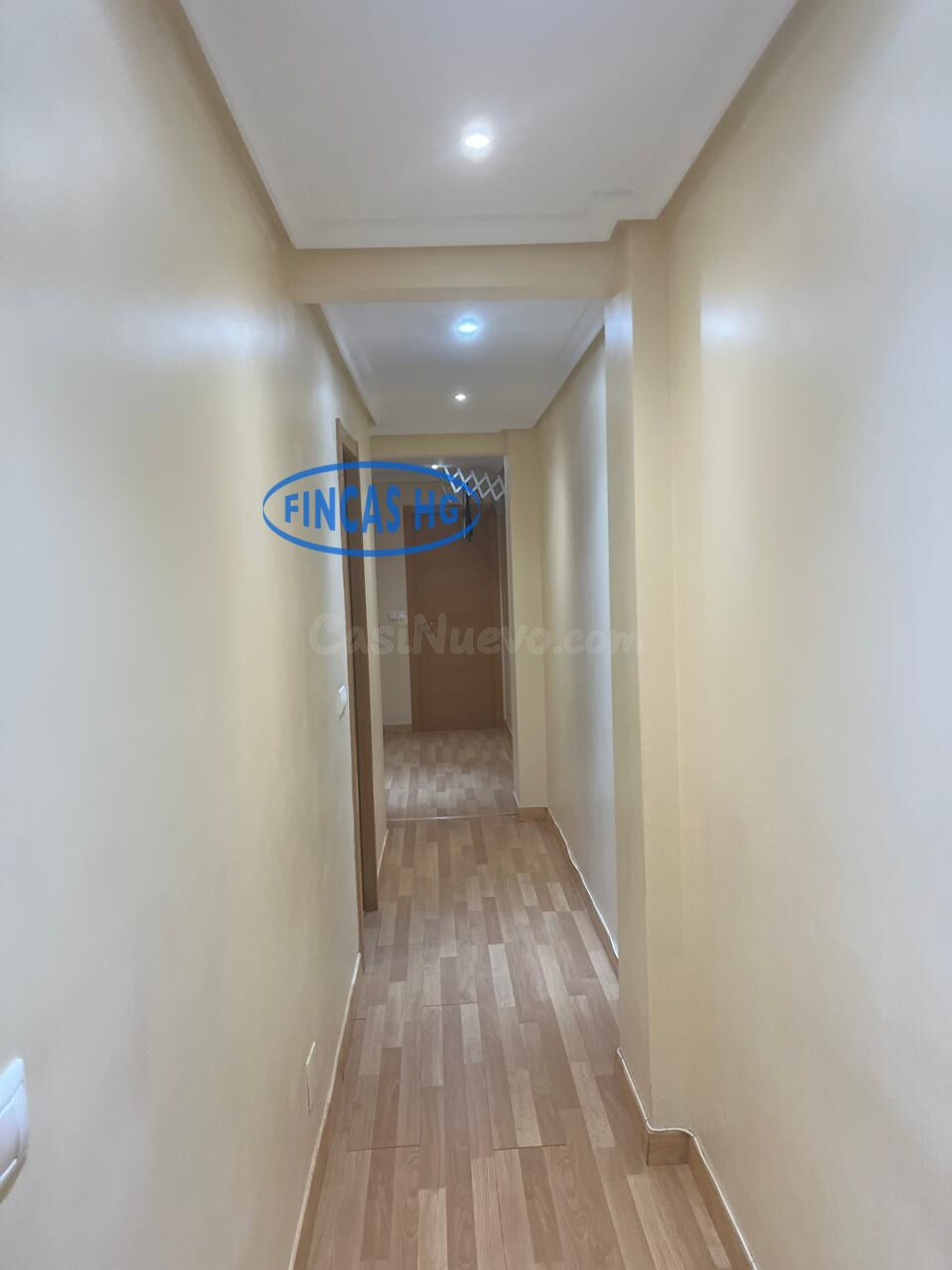 Amplia vivienda reformada muy luminosa - foto 4
