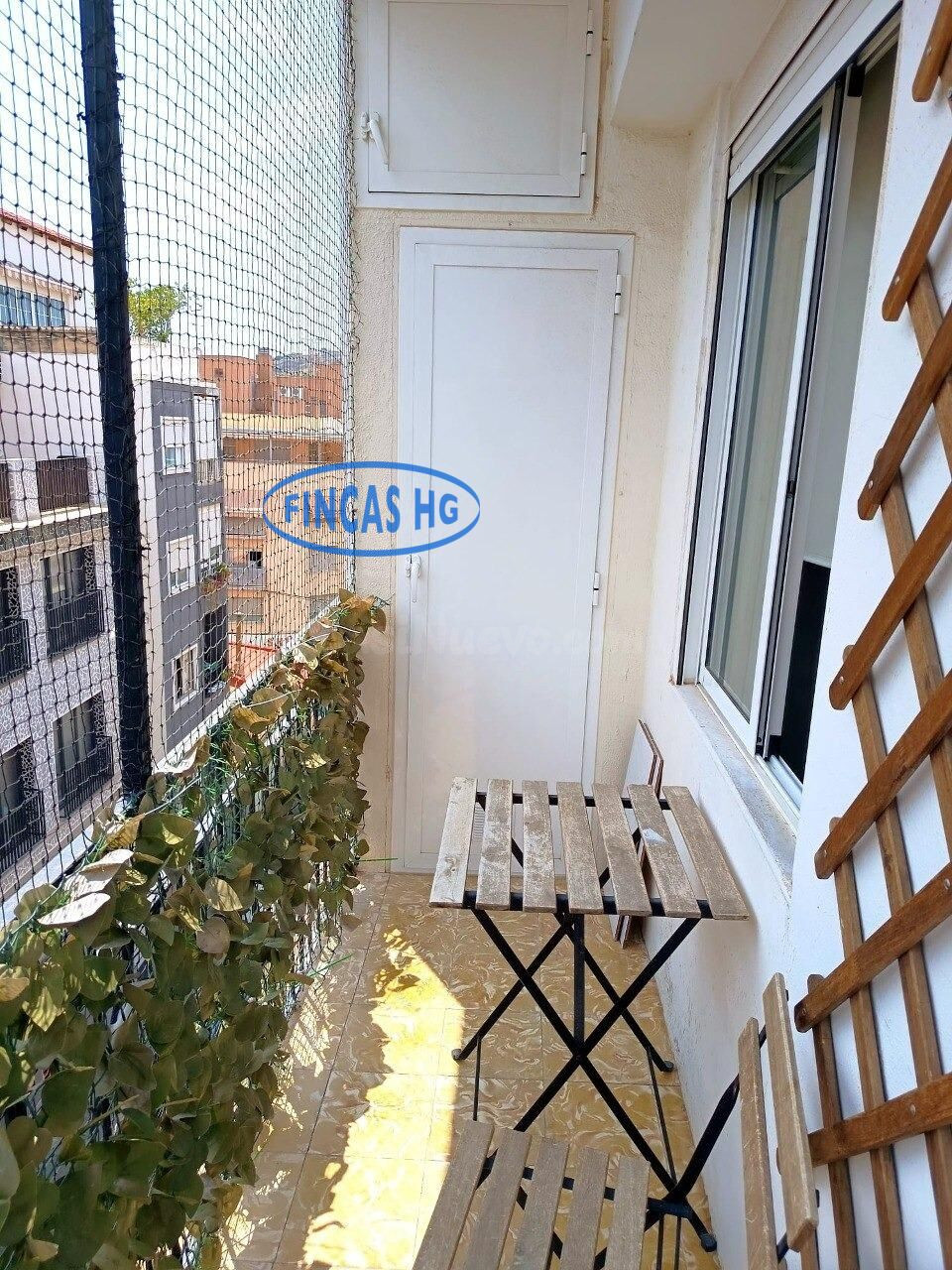 Vivienda con ascensor en última planta, con trastero y hacie - foto 2