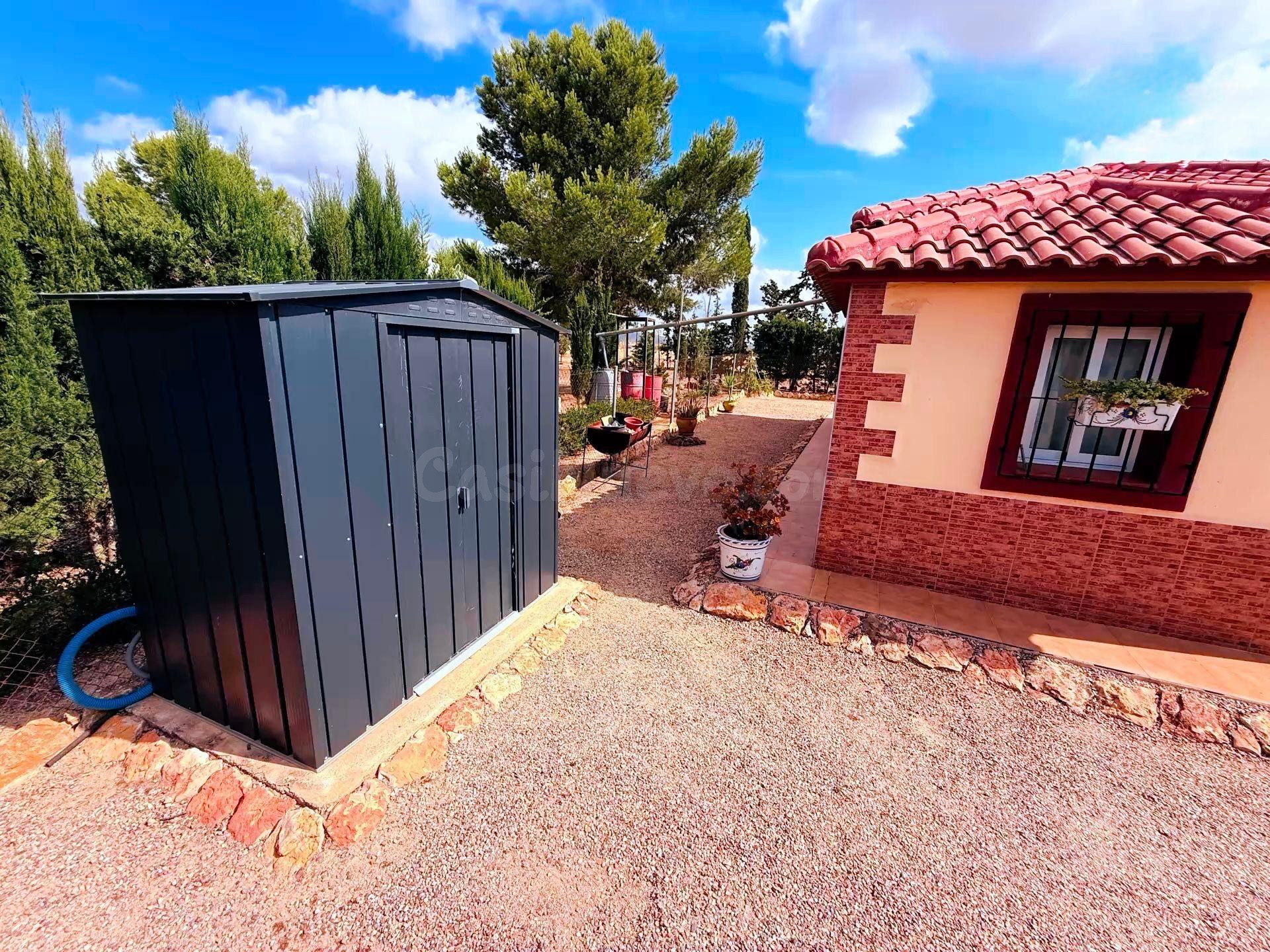 Invierta en una finca excepcional con piscina, pista de teni - foto 5