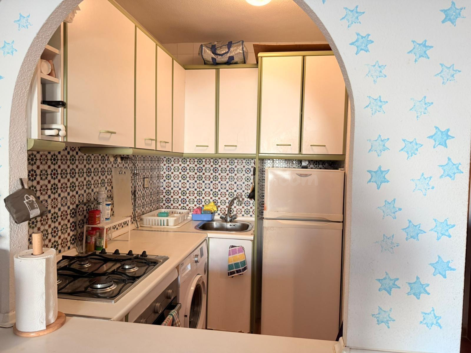 Vive junto al mar: apartamento con piscina de septiembre a m - foto 4