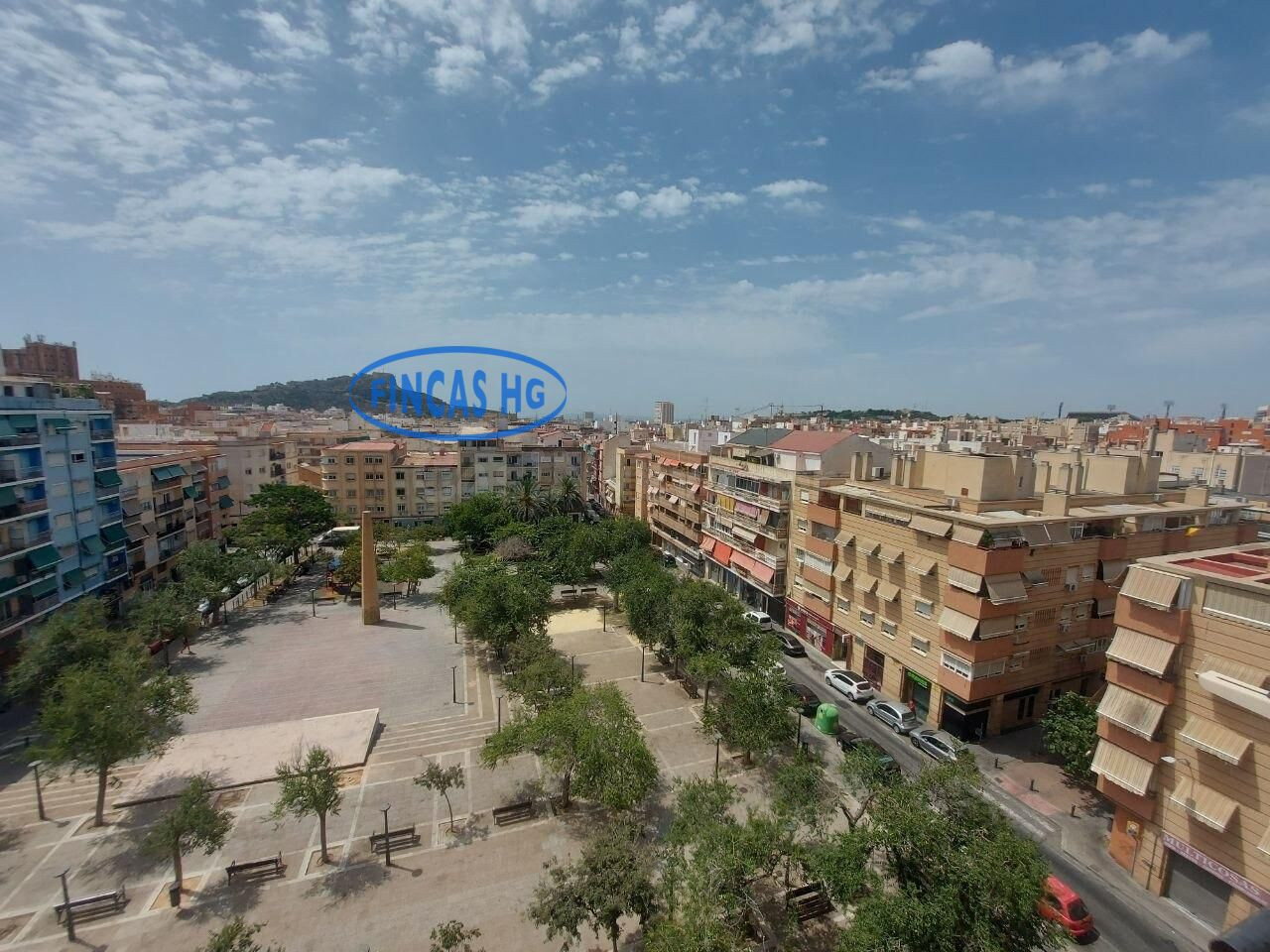 Vivienda con vistas despejadas junto a la Plaza del Sol – Carolinas