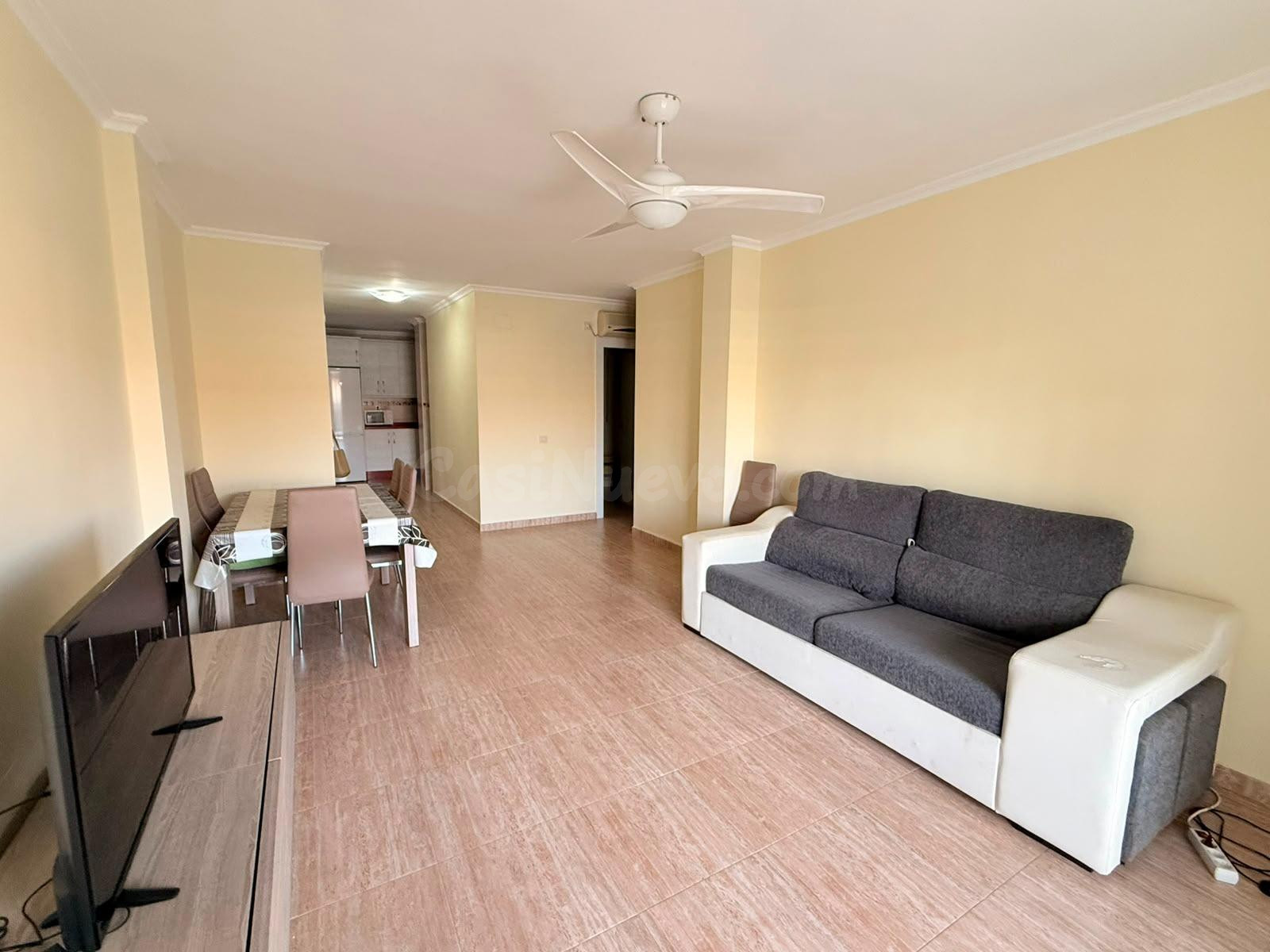 VIVIENDA EN LOS ALCÁZARES DE TRES DORMITORIOS DISPONIBLE A PARTIR DE NOVIEMBRE