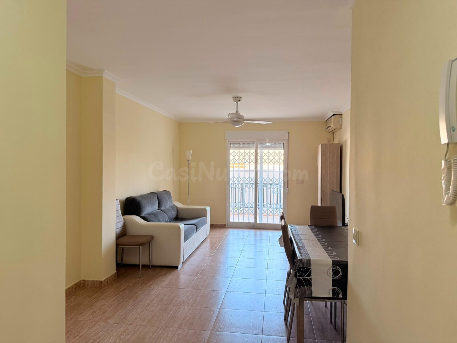 VIVIENDA EN LOS ALCÁZARES DE TRES DORMITORIOS DISPONIBLE A P - foto 2