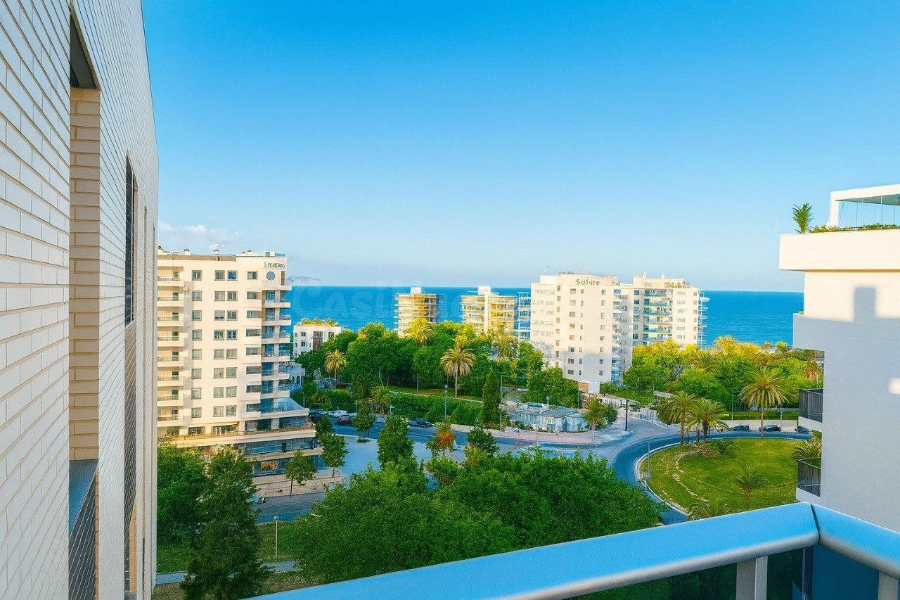 Impresionante ático con vistas al mar en PAU 5 – Playa de San Juan