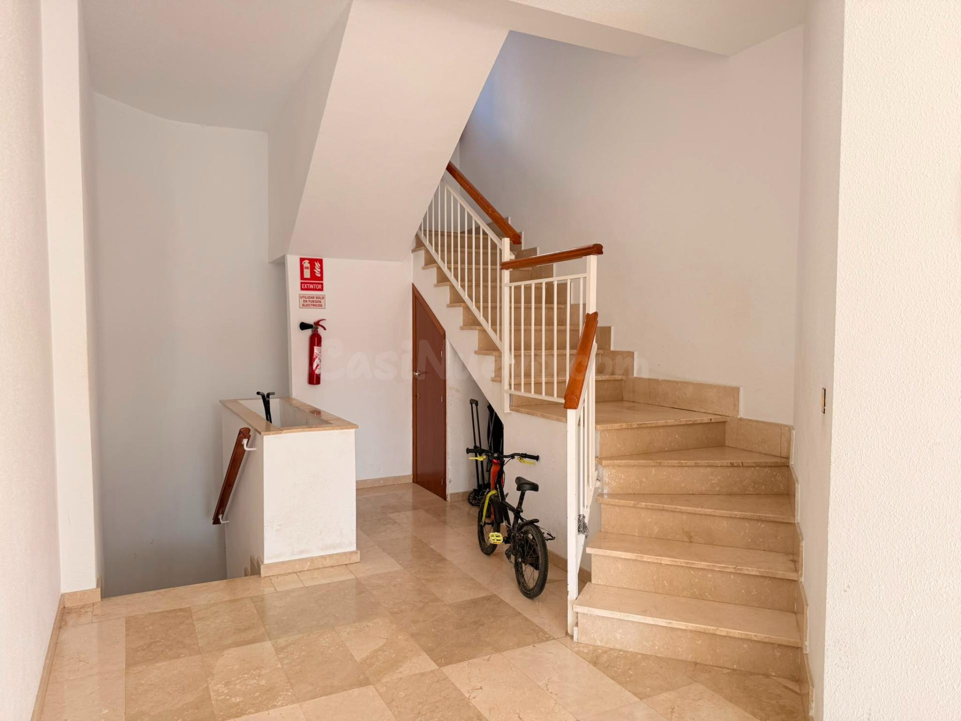 Venta de Piso en Los Alcázares con inquilino solvente - foto 3