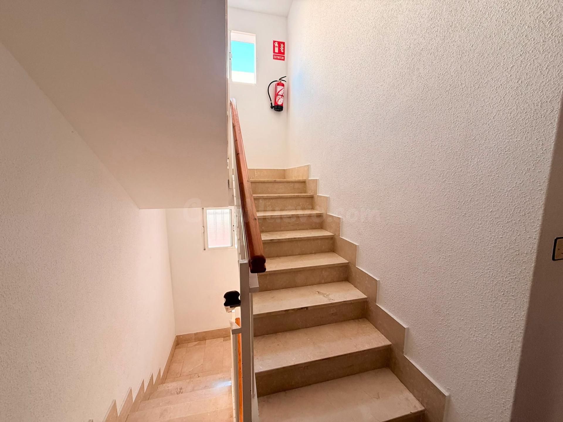 Venta de Piso en Los Alcázares con inquilino solvente - foto 4