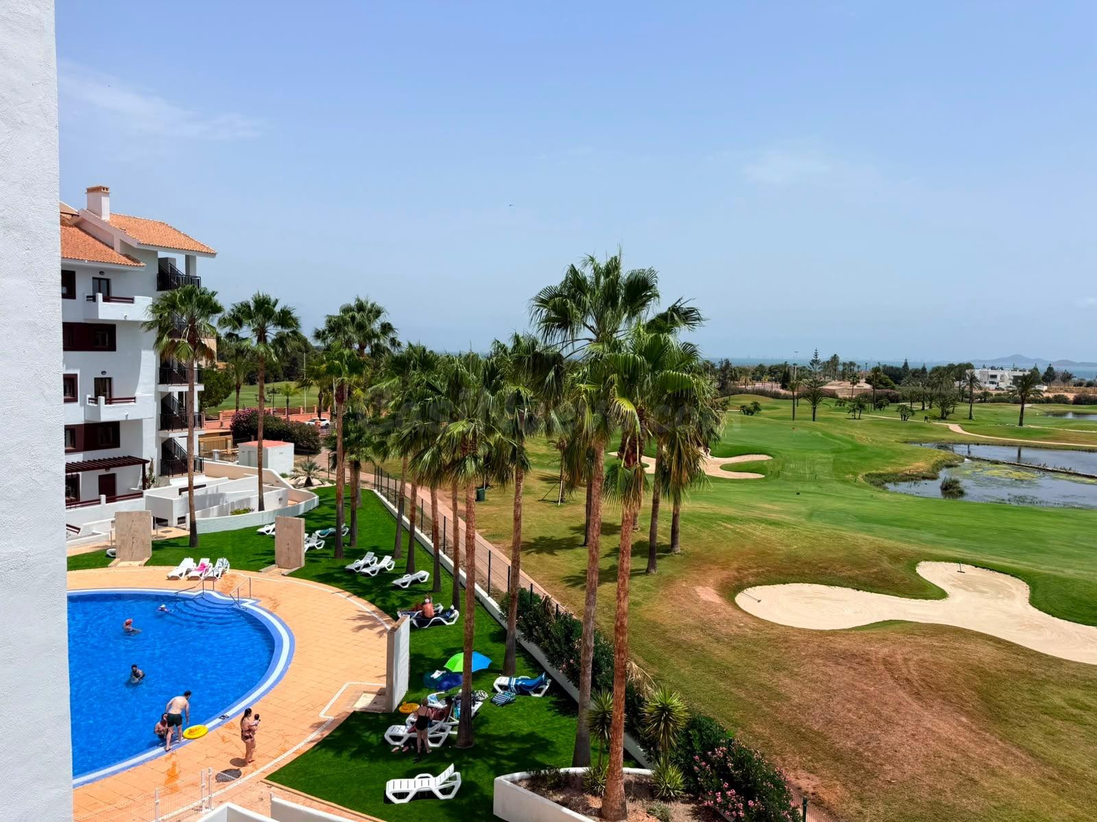 Apartamento reformado junto al golf y a 3 minutos del mar –  - foto 3