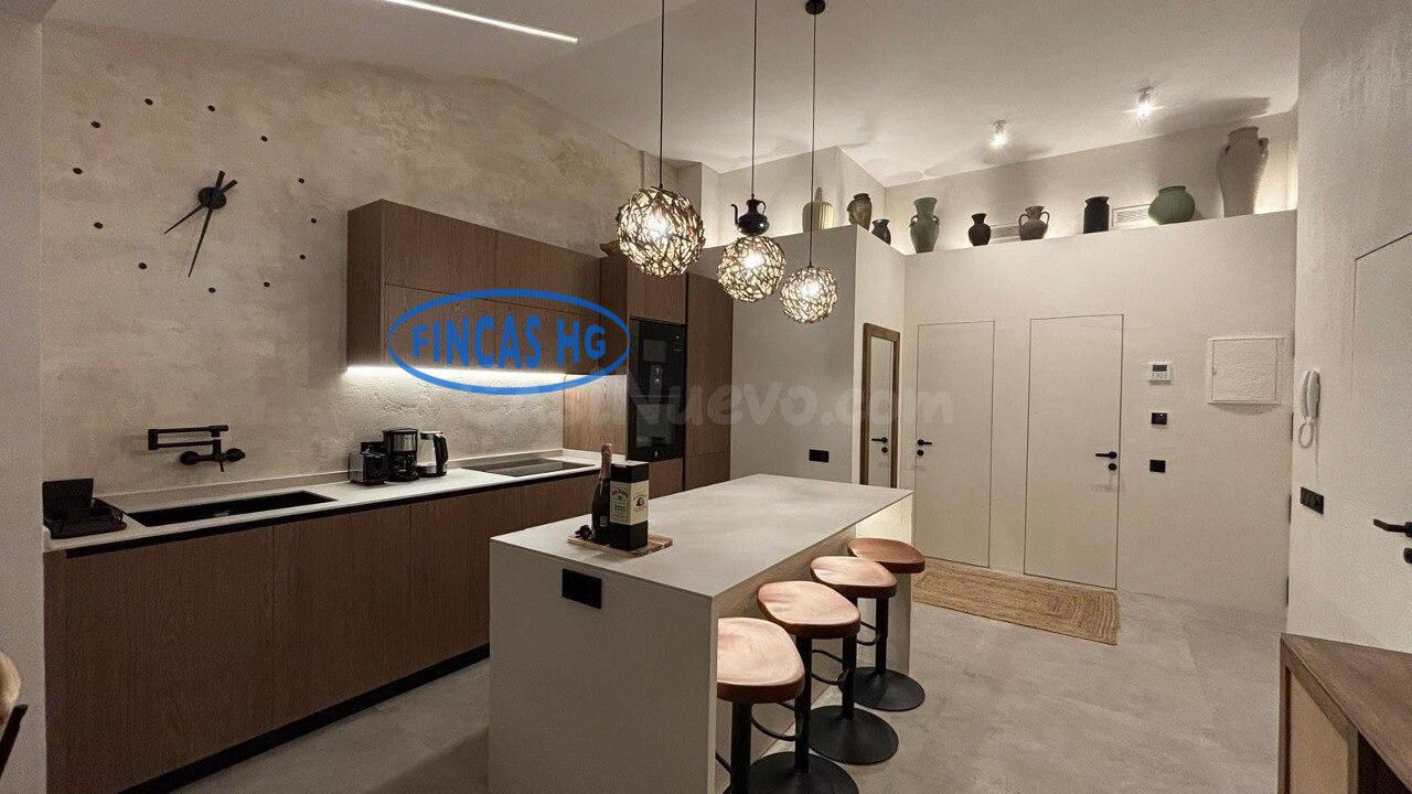 Ático completamente remodelado con fabulosa terraza en pleno