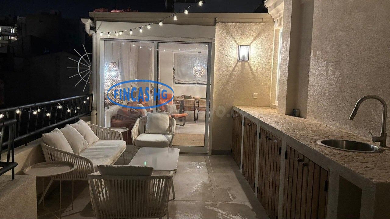 Ático completamente remodelado con fabulosa terraza en pleno - foto 4