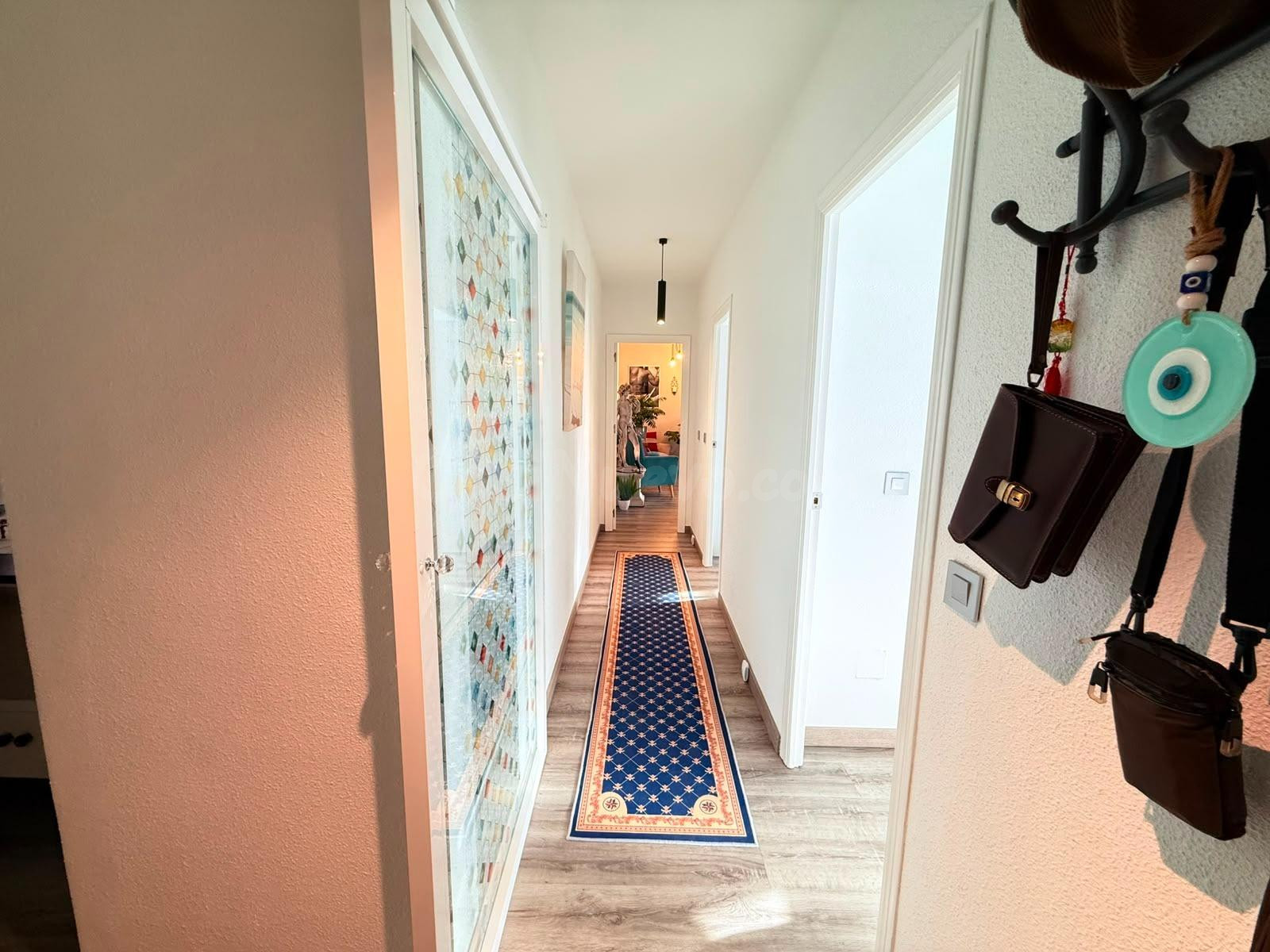 Alquiler anual de piso moderno y completamente equipado en z - foto 4