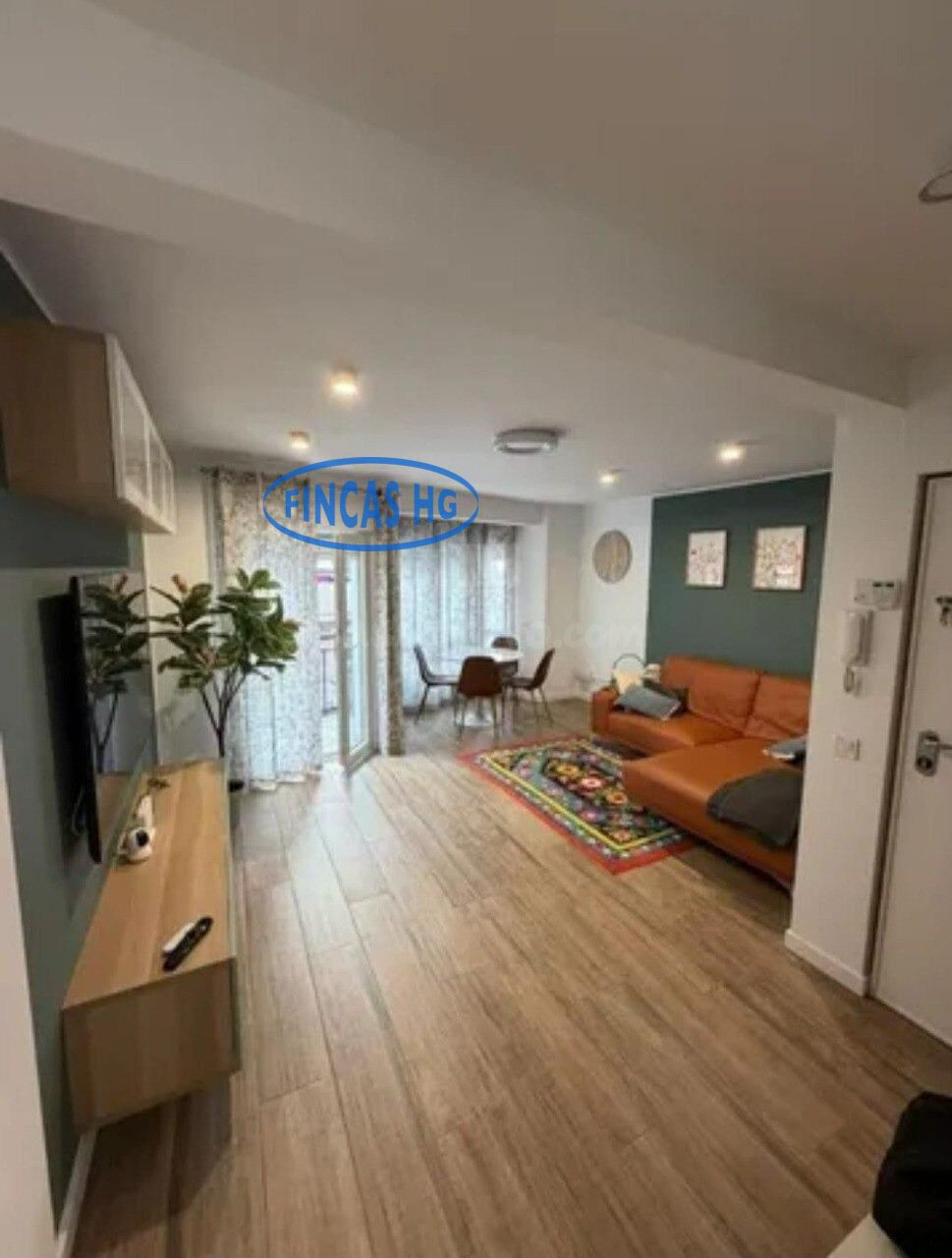 Vivienda reformada y lista para entrar a vivir en Carolinas Bajas