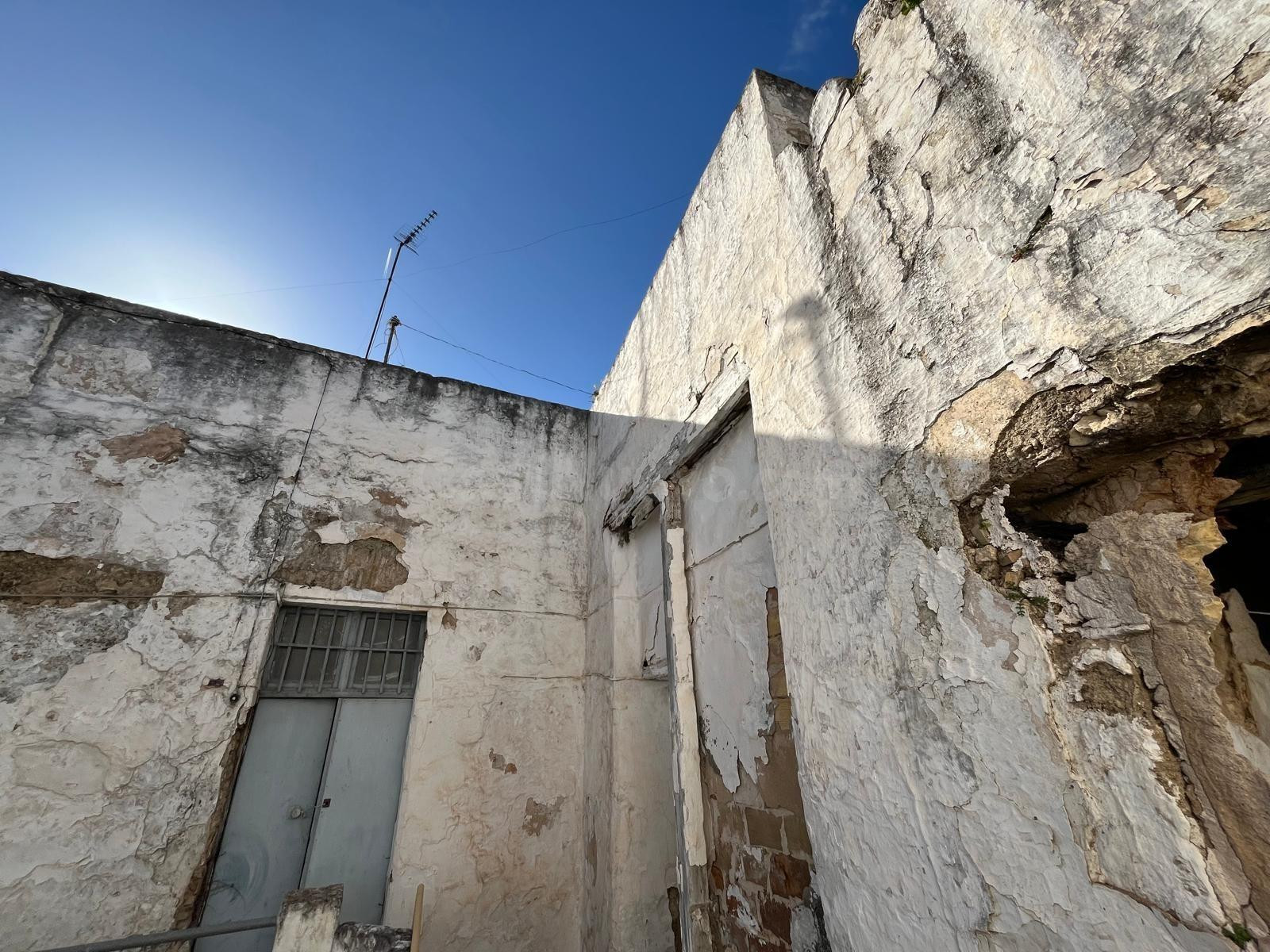 CASA CENTRO DE CHICLANA A RESTAURAR MÁS DE 100 AÑOS. - foto 5