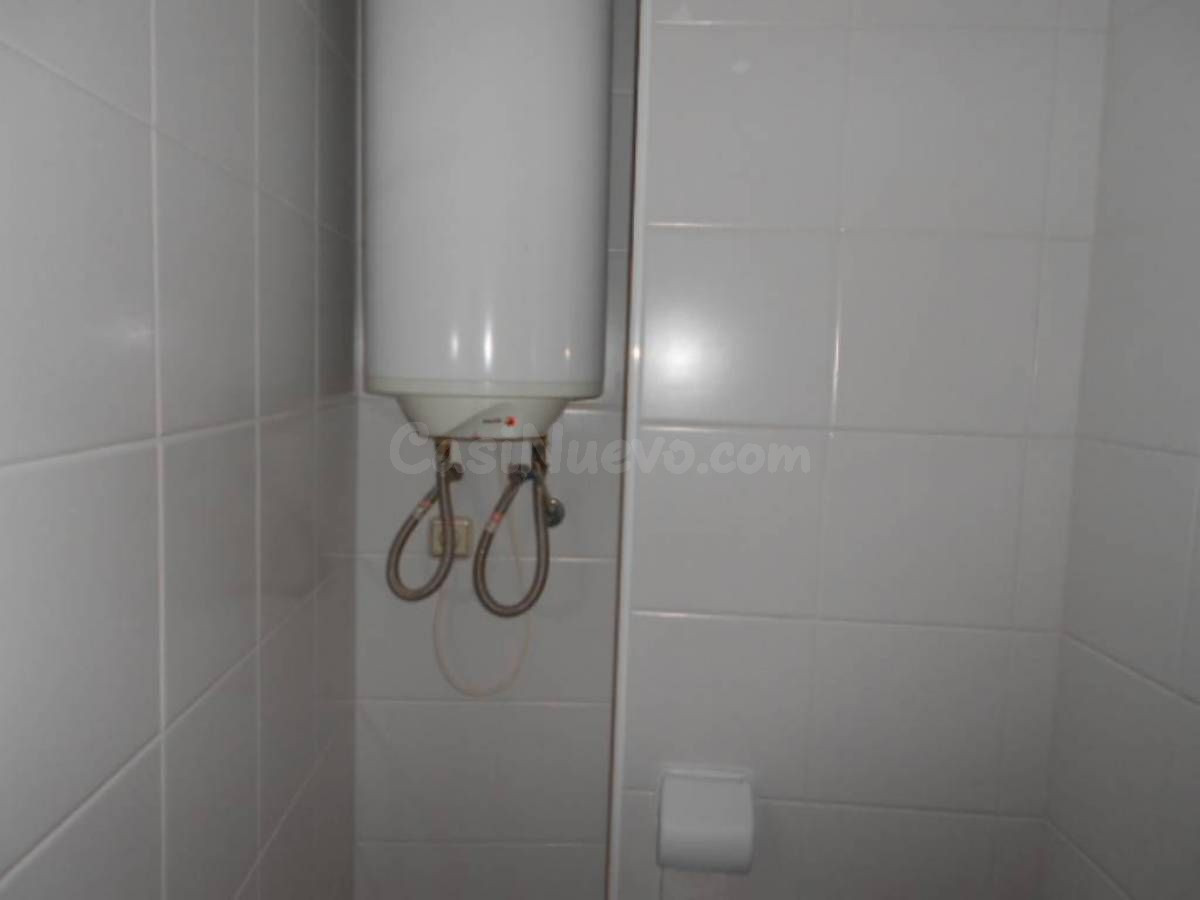 OFICINA EN ALQUILER - foto 5