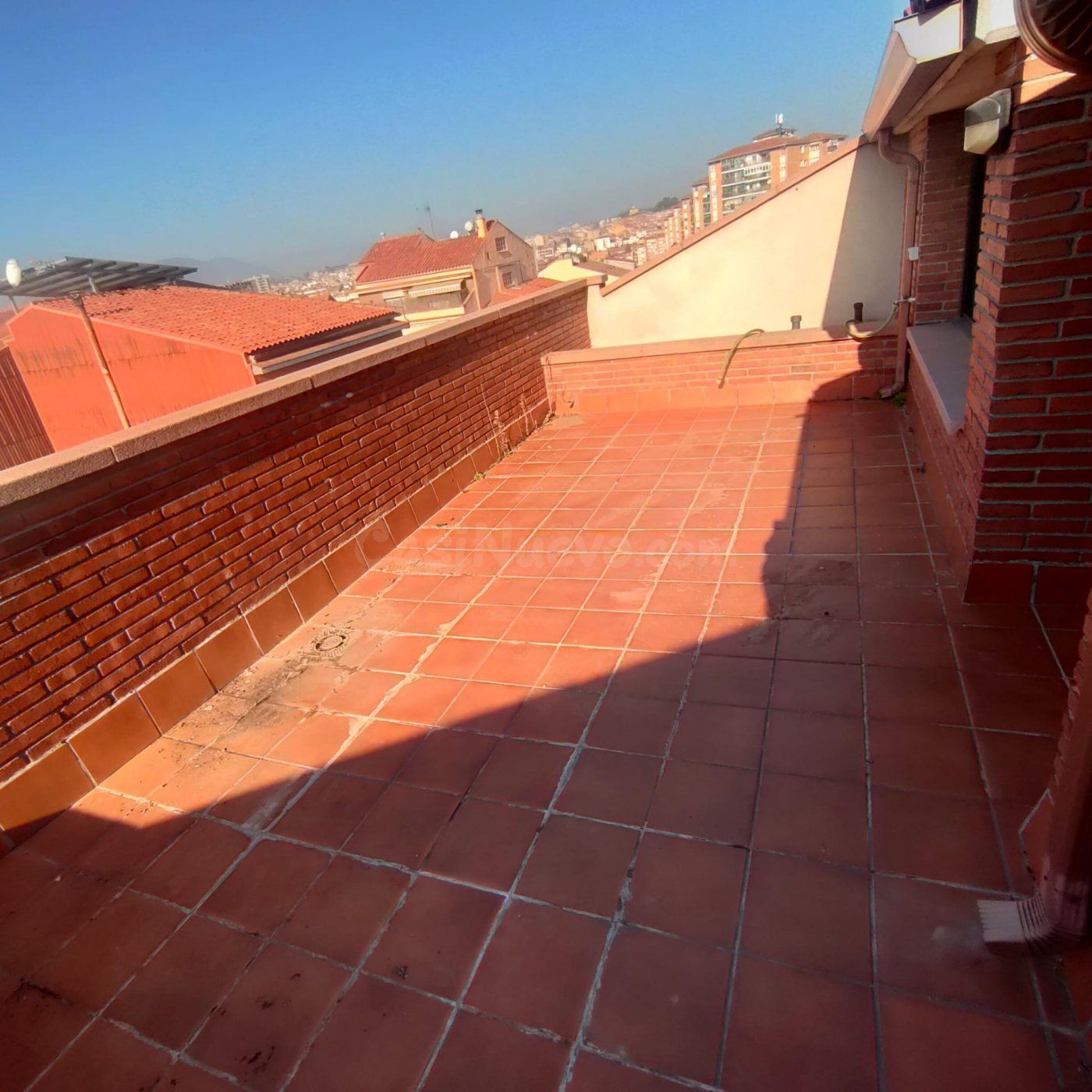 DUPLEX CON PARQUING EN VENTA
