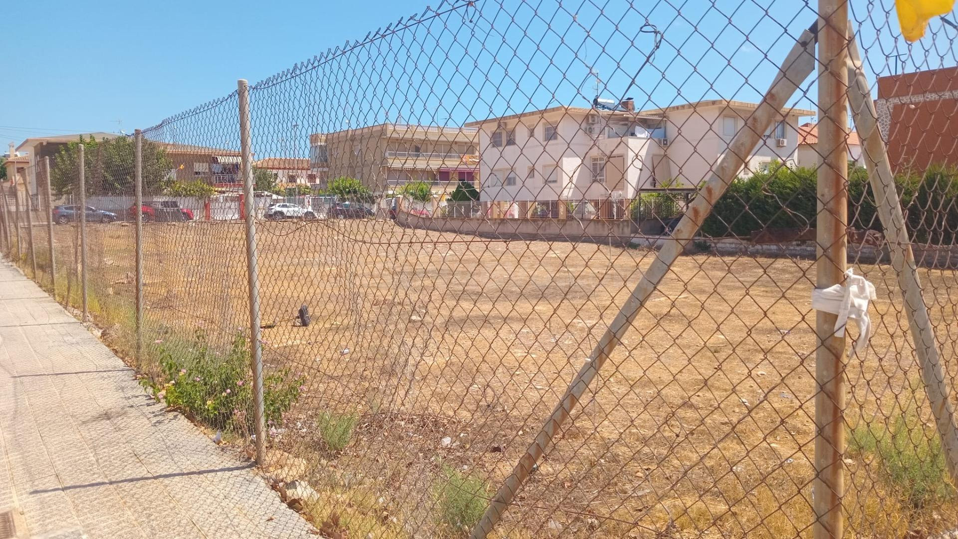 TERRENO URBANIZABLE EN VENTA EN LOS NAREJOS - foto 2