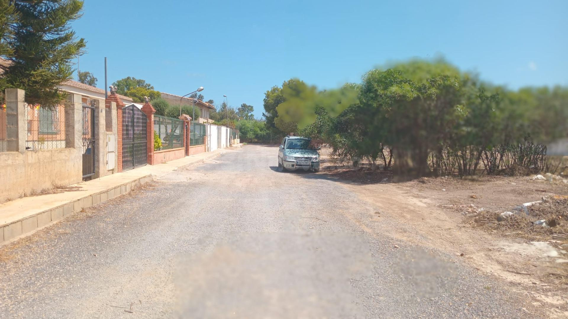 Oportunidad única en Bahía Bella: terreno urbanizable en exc - foto 3