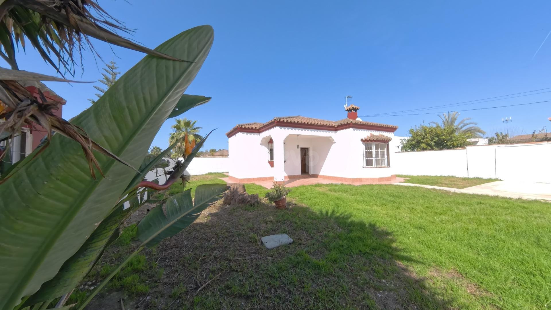 Chalet independiente con gran parcela en una de las zonas má