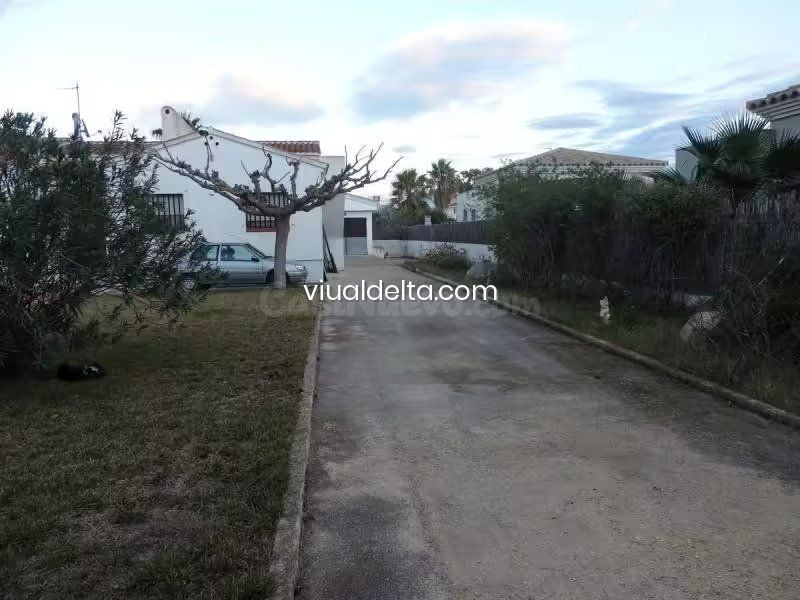 Chalet de 90 m2 con 4 habitaciones y parcela de 1.450 m2