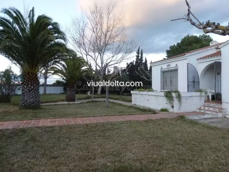 Chalet de 90 m2 con 4 habitaciones y parcela de 1.450 m2 - foto 3