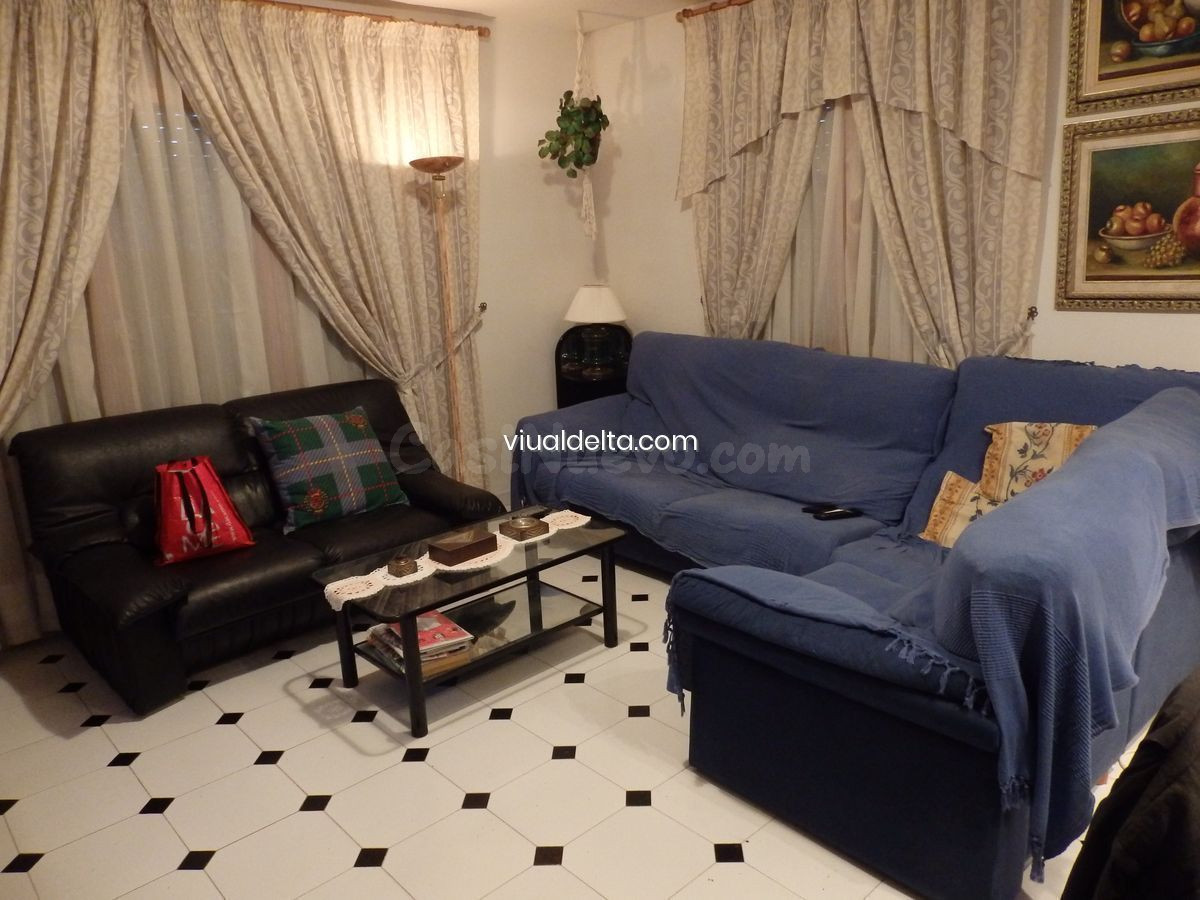 Chalet de 90 m2 con 4 habitaciones y parcela de 1.450 m2 - foto 4