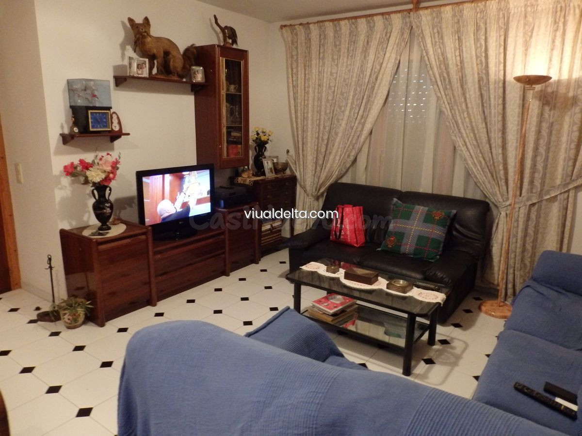 Chalet de 90 m2 con 4 habitaciones y parcela de 1.450 m2 - foto 5
