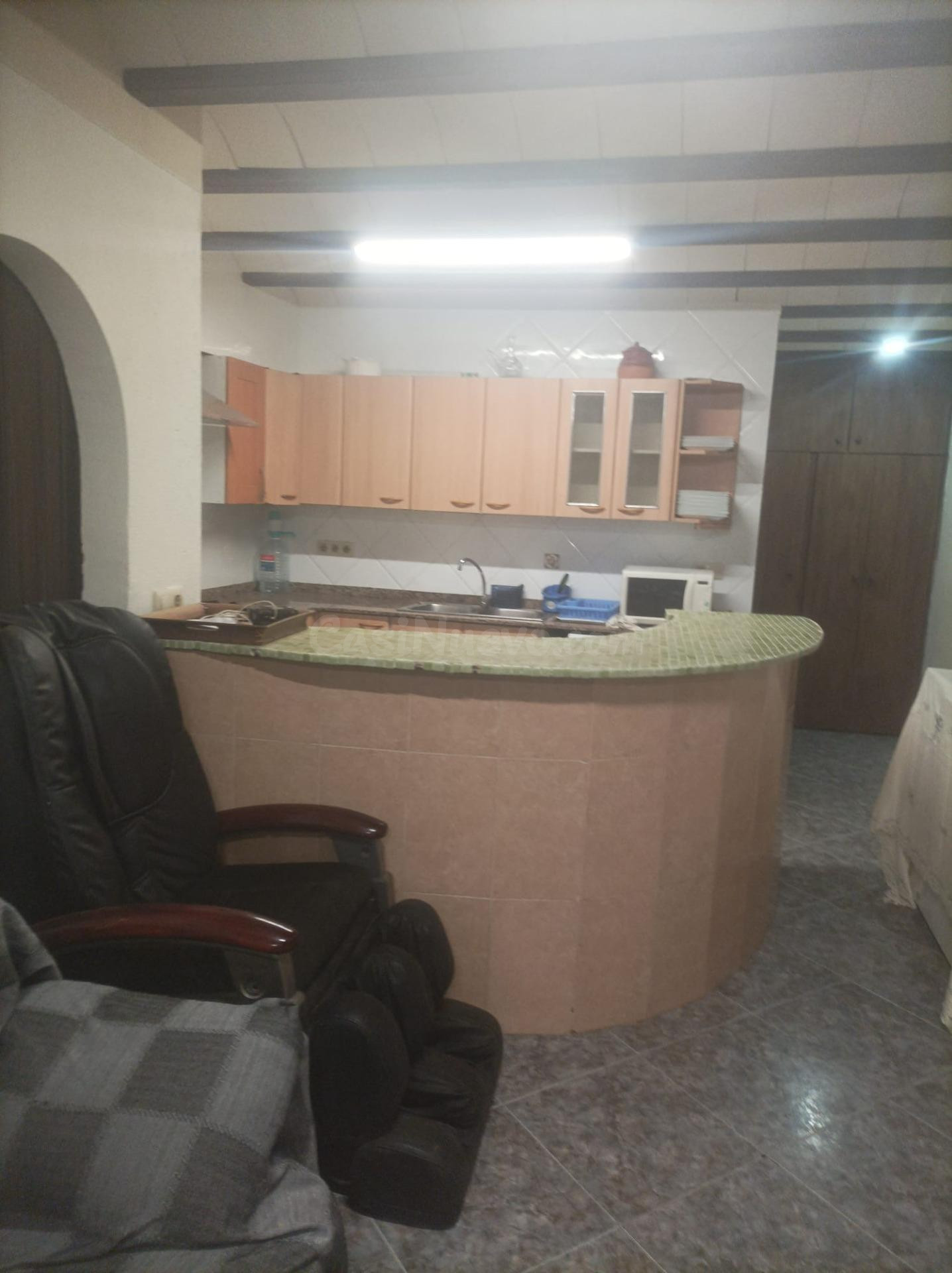 Casa de 145 m2 con 5 habitaciones y terraza - foto 3