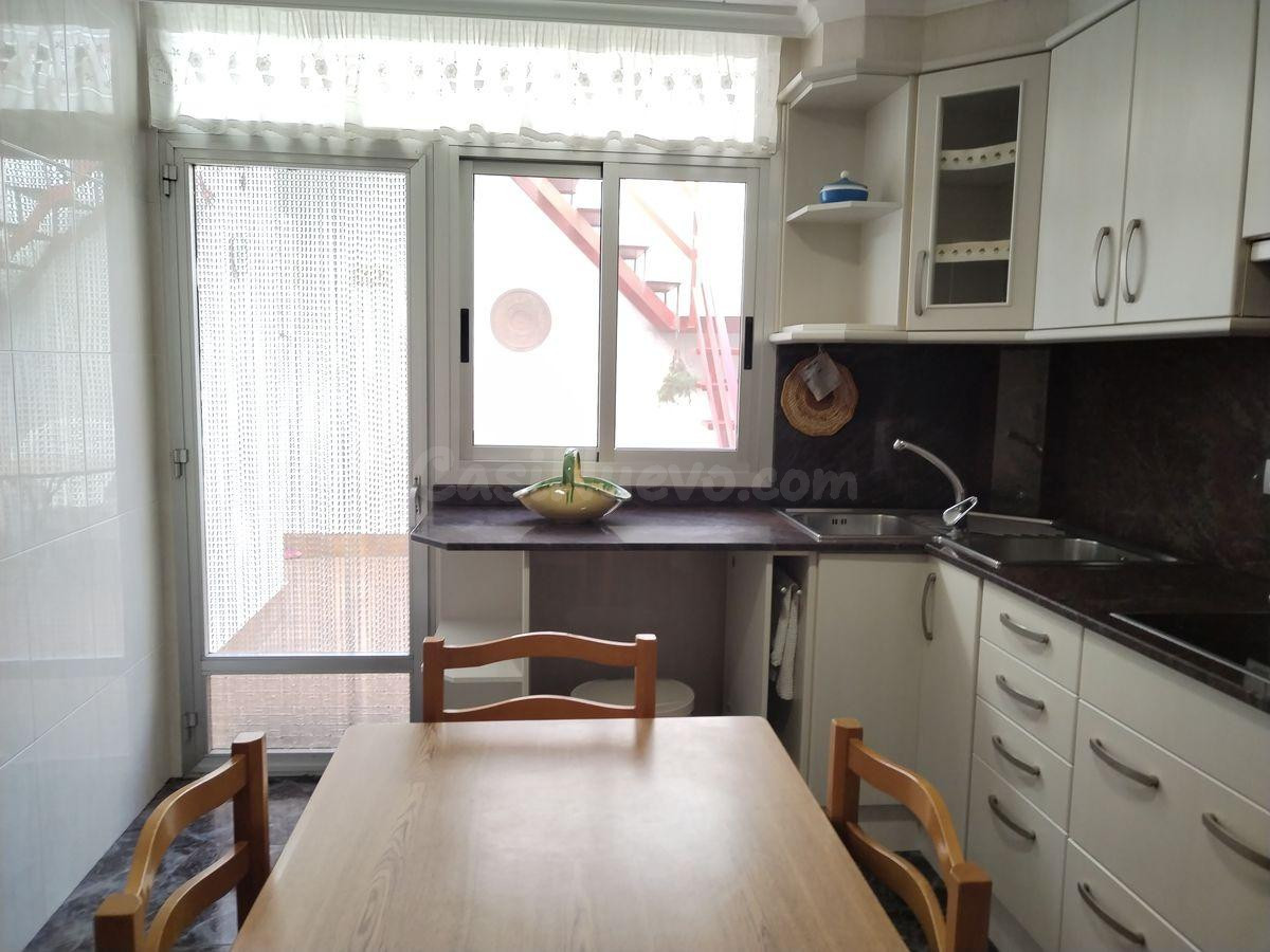Amplia casa en el Corazón de Camarles - Oportunidad Única - foto 4