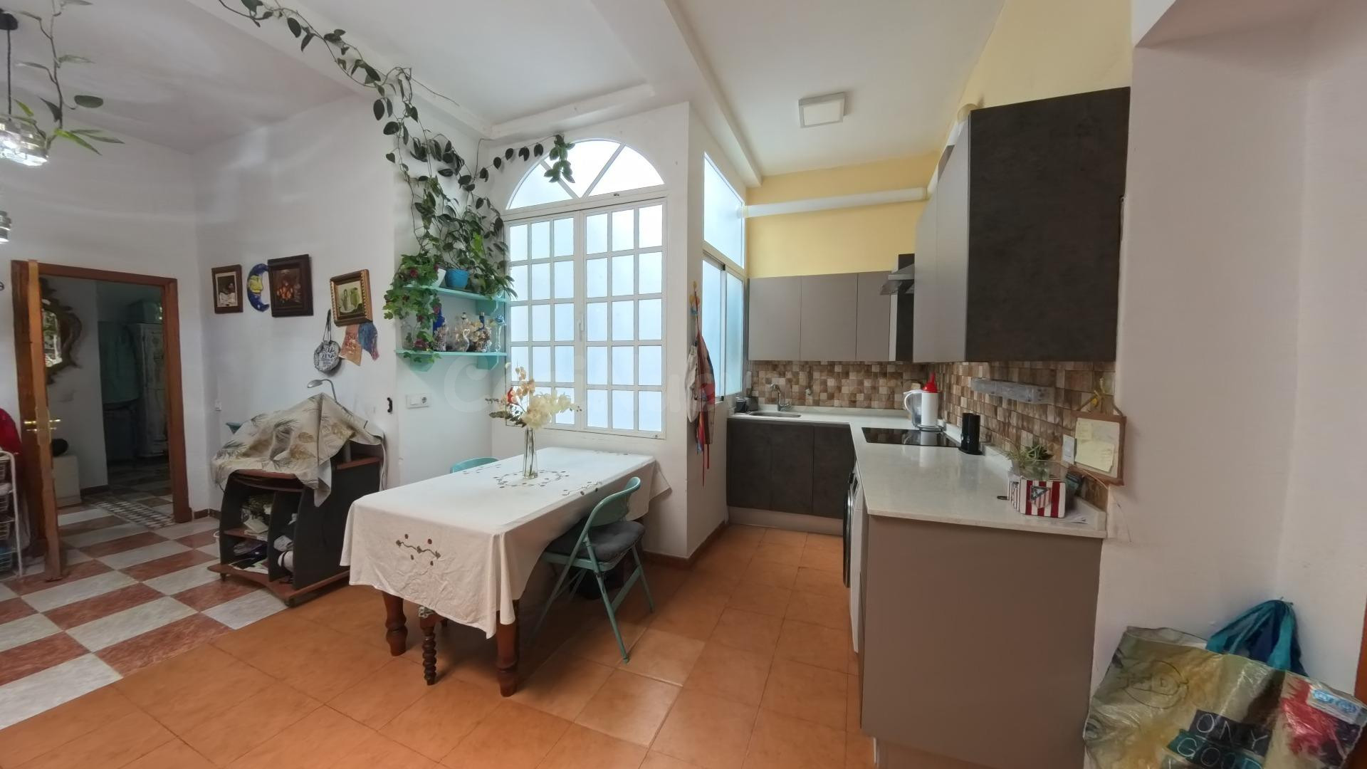 ¡Oportunidad! Vivienda de 158 m2 con azotea privada en pleno