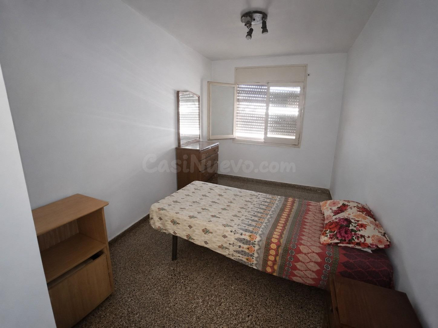 PISO CON PARQUING Y TRASTERO EN VENTA - foto 4