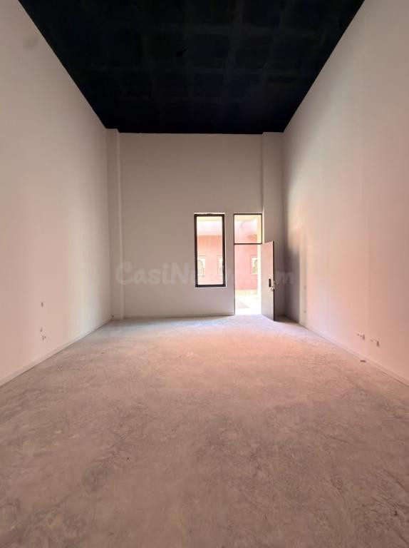 Locales comerciales en venta en Sancti Petri | Centro Comerc - foto 4