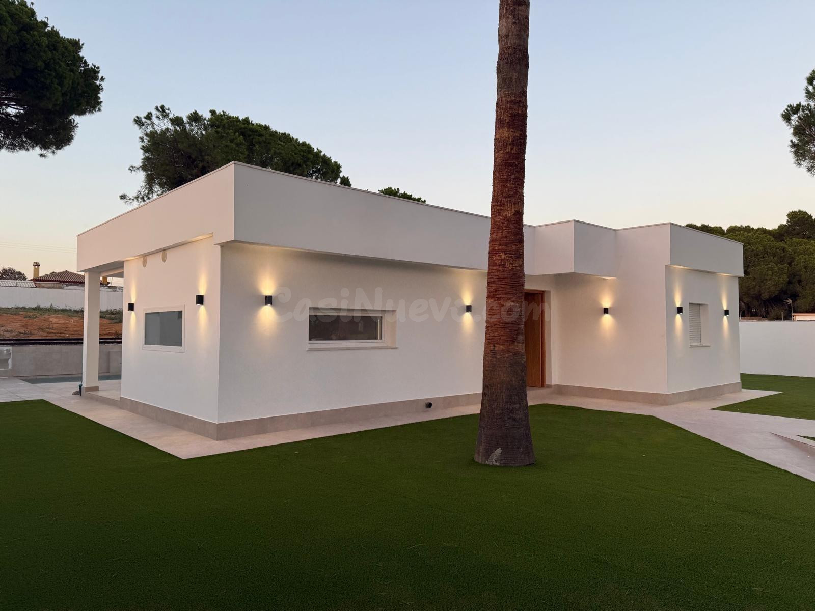 Chalet independiente con piscina y amplia parcela en Pinar d - foto 2