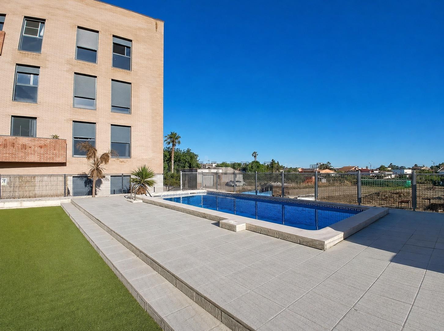 Piso con piscina en venta en Deltebre (ESP/ENG/GER)