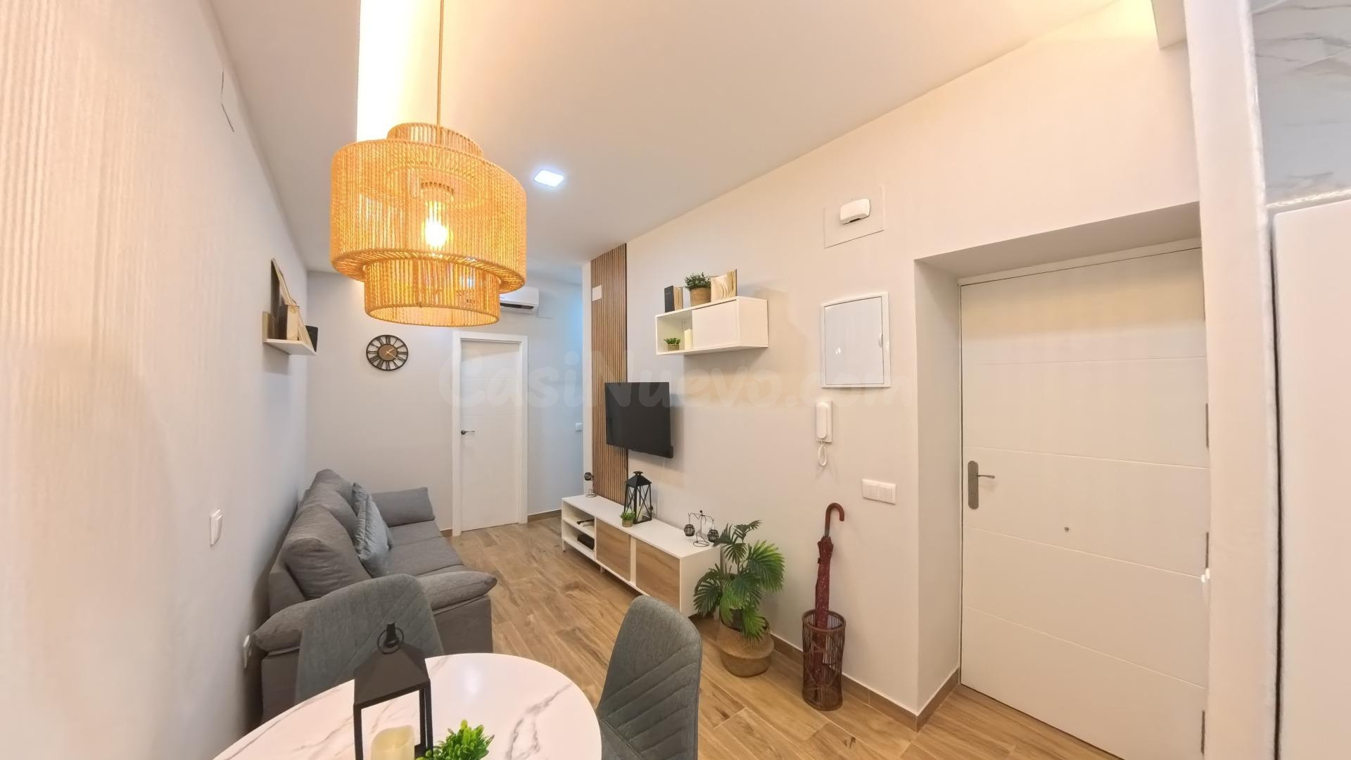 Piso totalmente reformado en pleno centro de Cádiz - foto 4