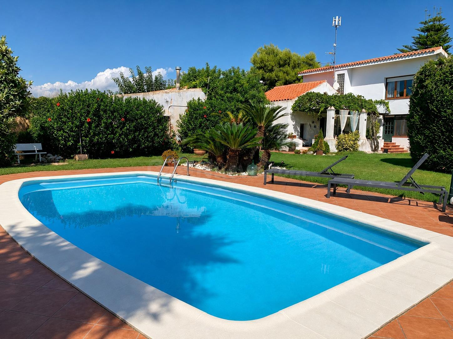 VILLA MEDITERRÁNEA CON PISCINA EN VINARÓS (ESP/ENG/GER)